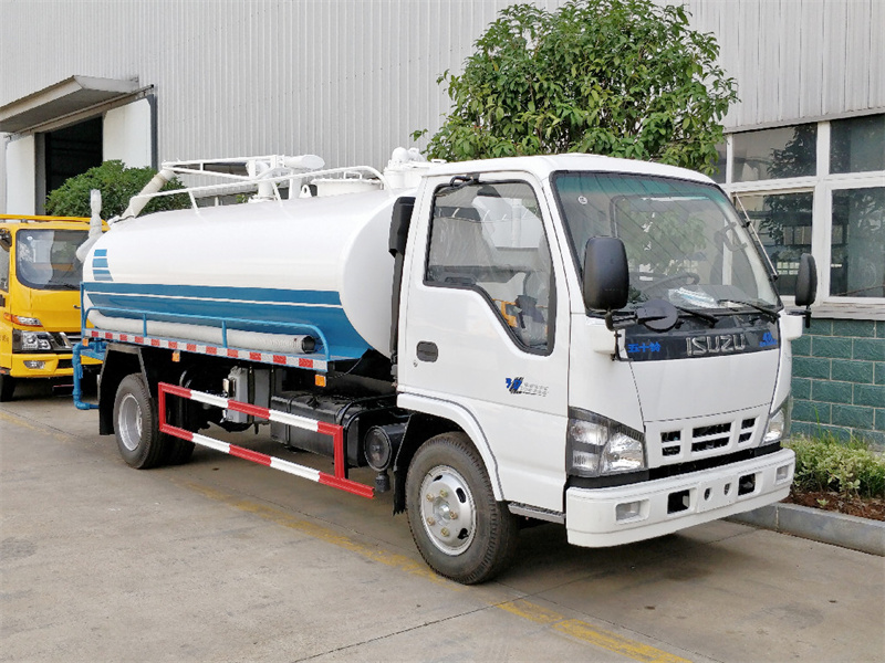 Isuzu NKR sewage cleaning truck