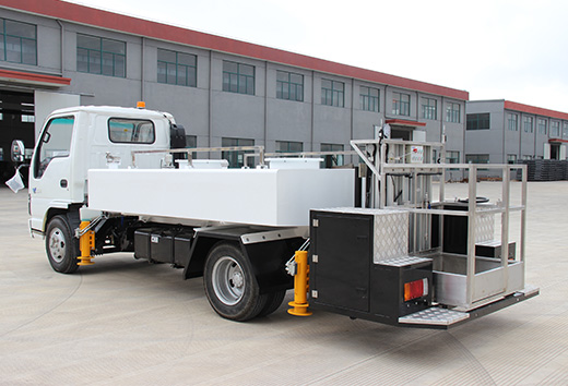 Isuzu Electric Potable Water Serve Truck