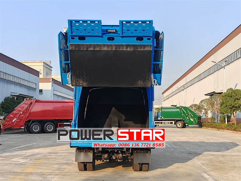 Isuzu 600P 8cbm garbage compactor truck