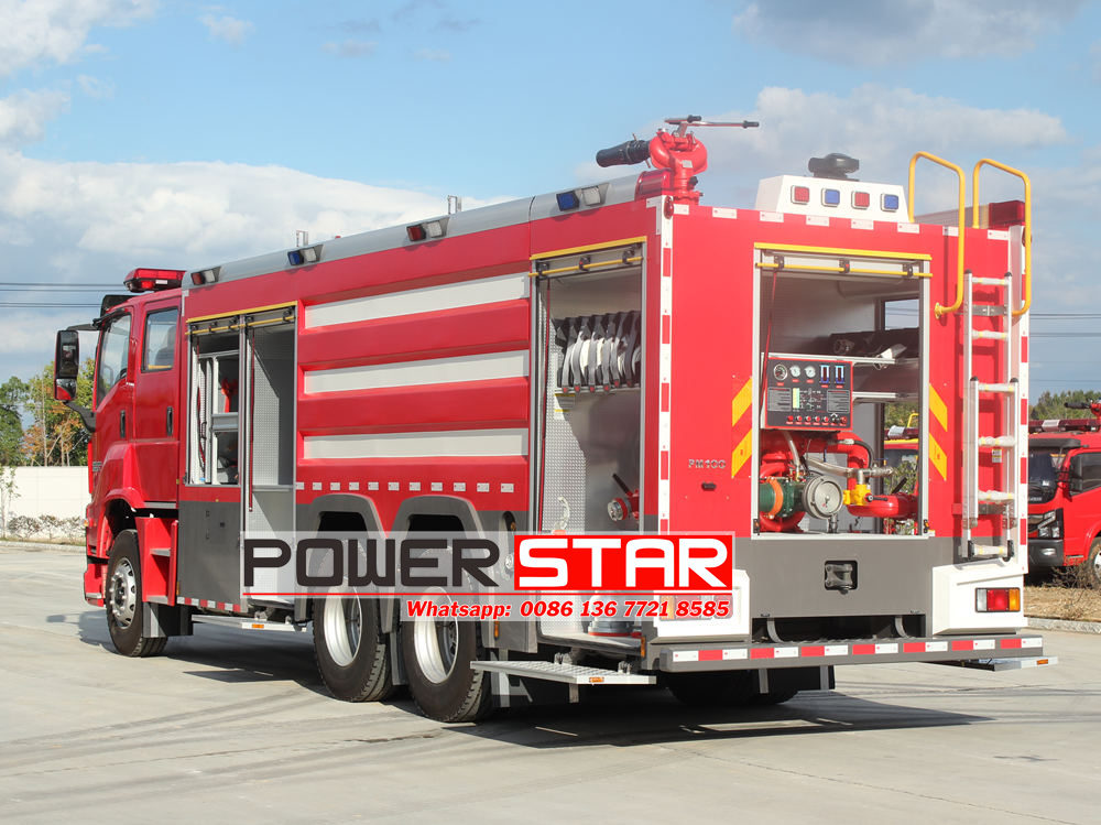 Isuzu water foam fire truck