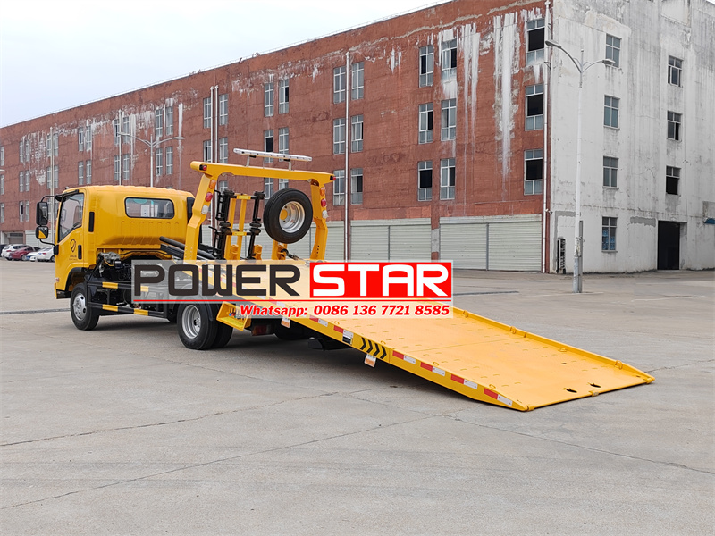 Isuzu 700P road towing truck