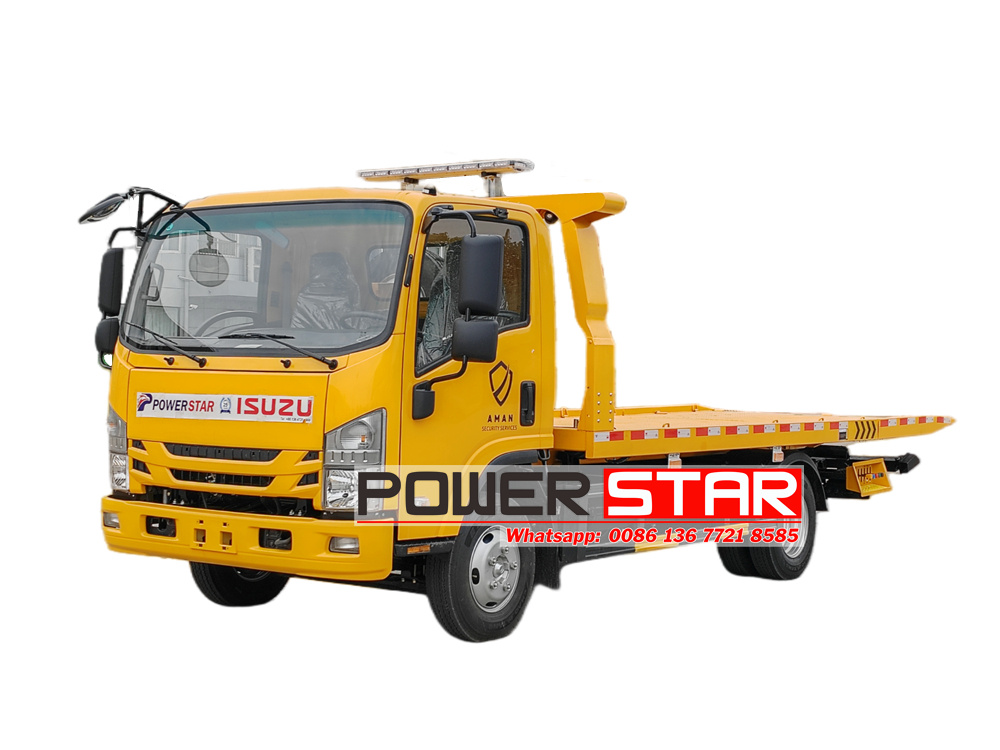 Isuzu flatbed road rescue tow truck