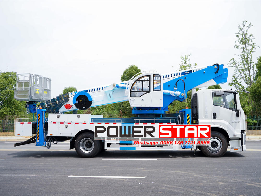 Isuzu telescopic platform truck