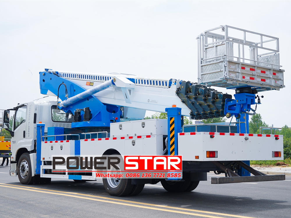 Isuzu overhead working truck