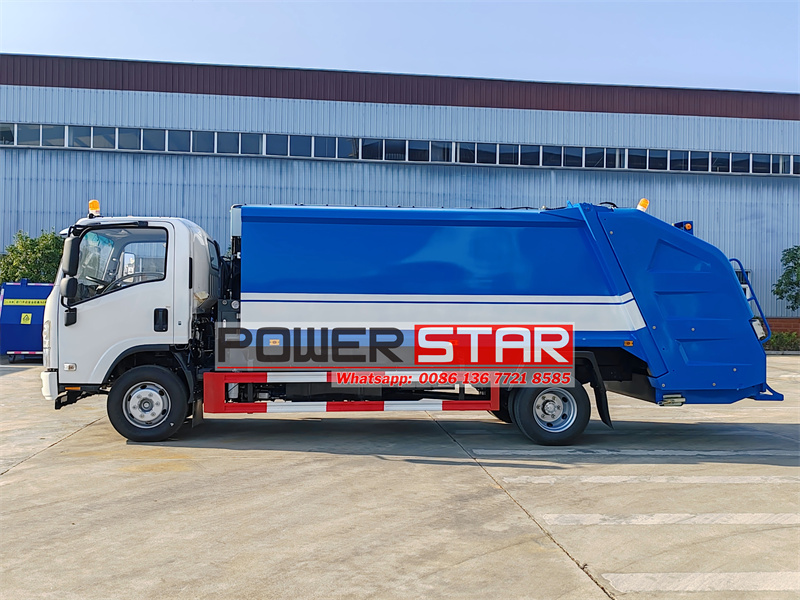 ISUZU NPR garbage compactor truck