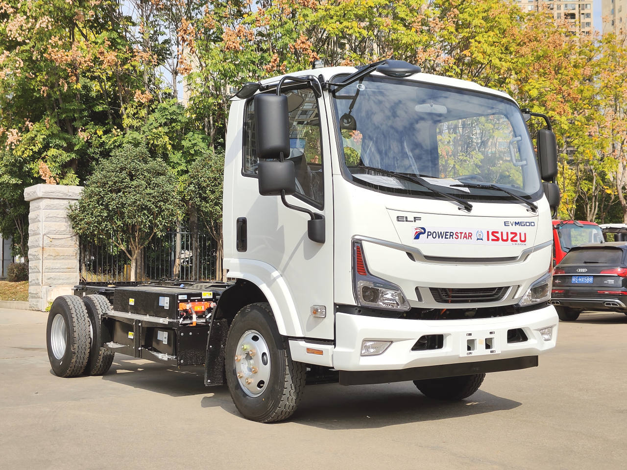 Isuzu Electric Power garbage truck chassis cab