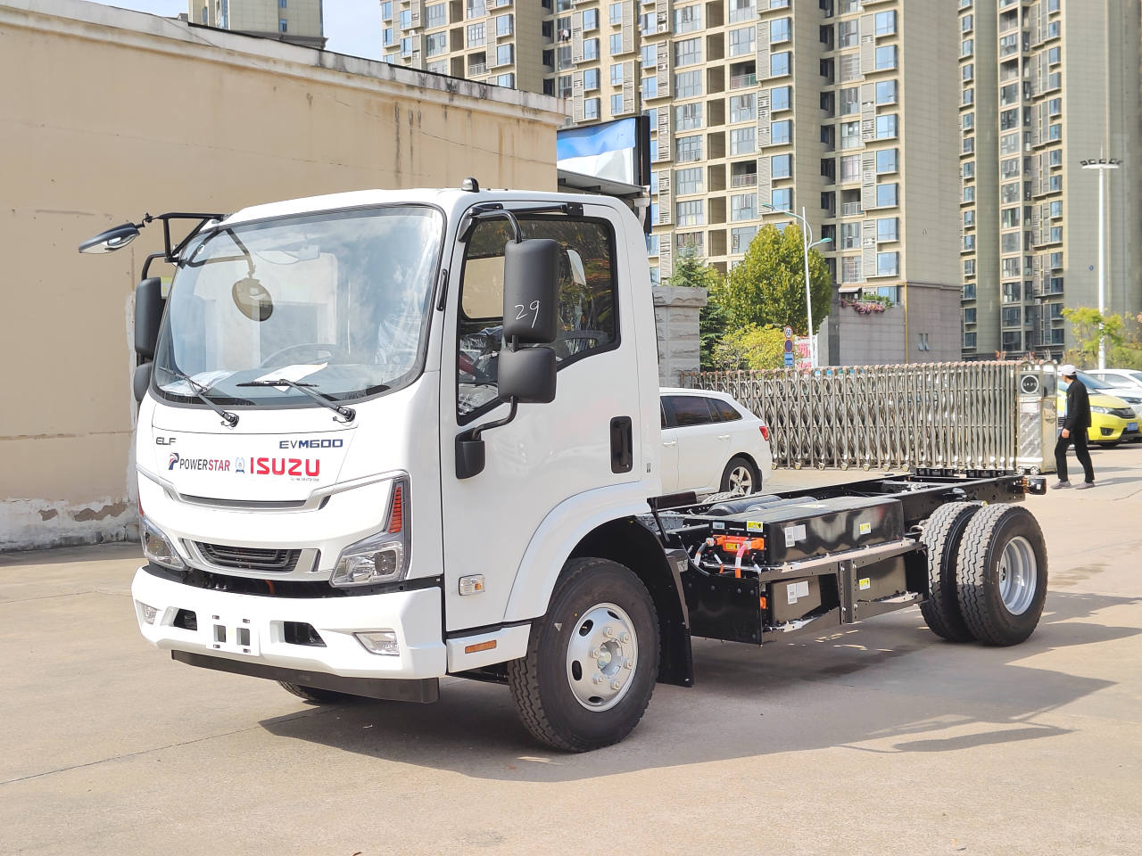 Isuzu Electric Power Garbage Truck Chassis