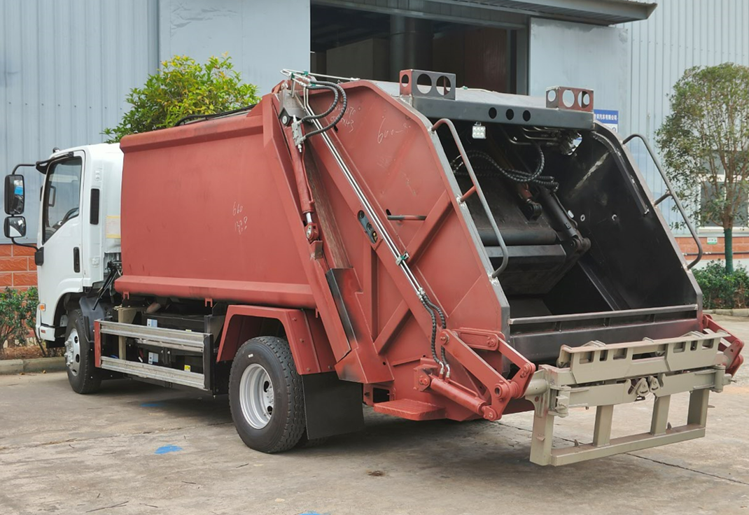JAPAN NEW ISUZU ELECTRIC GARBAGE TRUCKS PROJECT