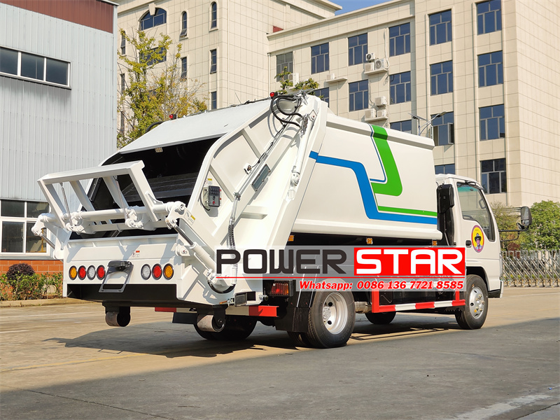 Hook-arm compression garbage truck: