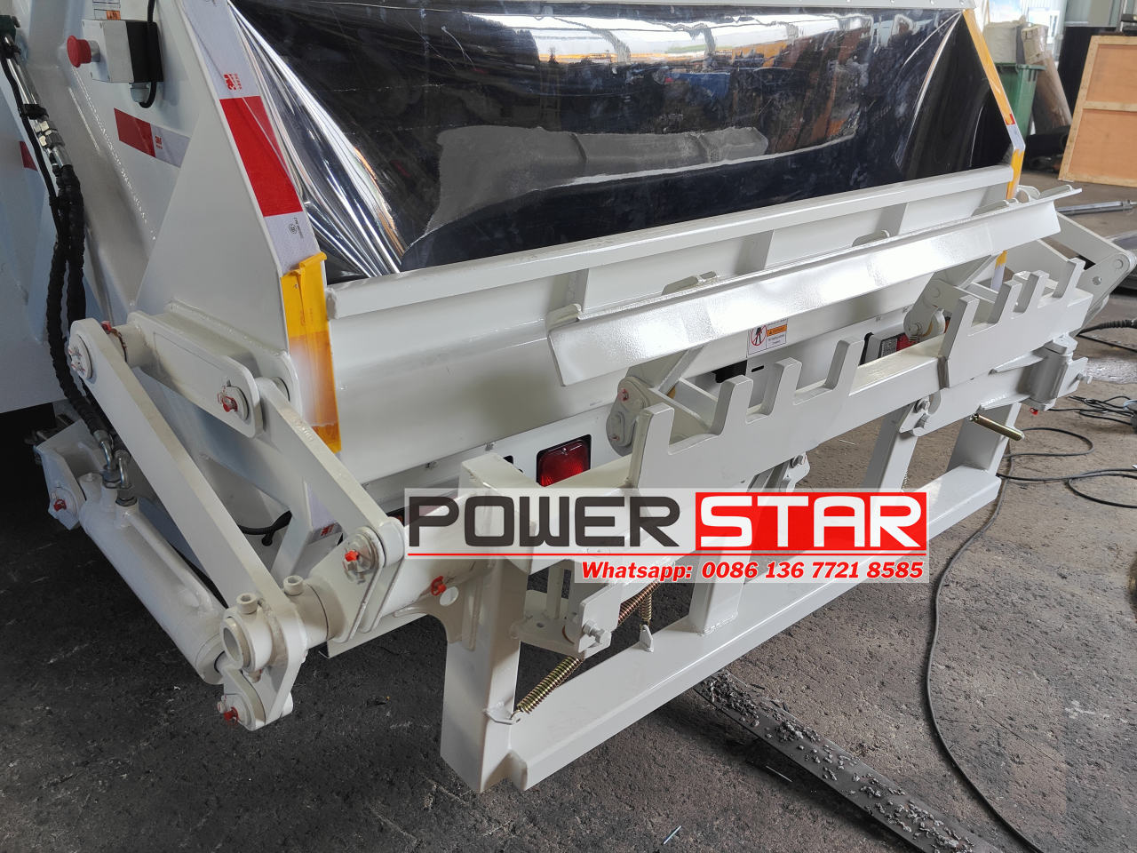 Isuzu Electric refuse compactor garbage truck 