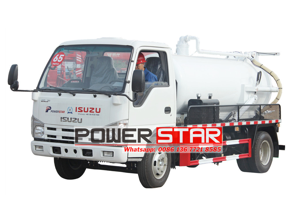 Isuzu mini ELF vacuum pumper truck