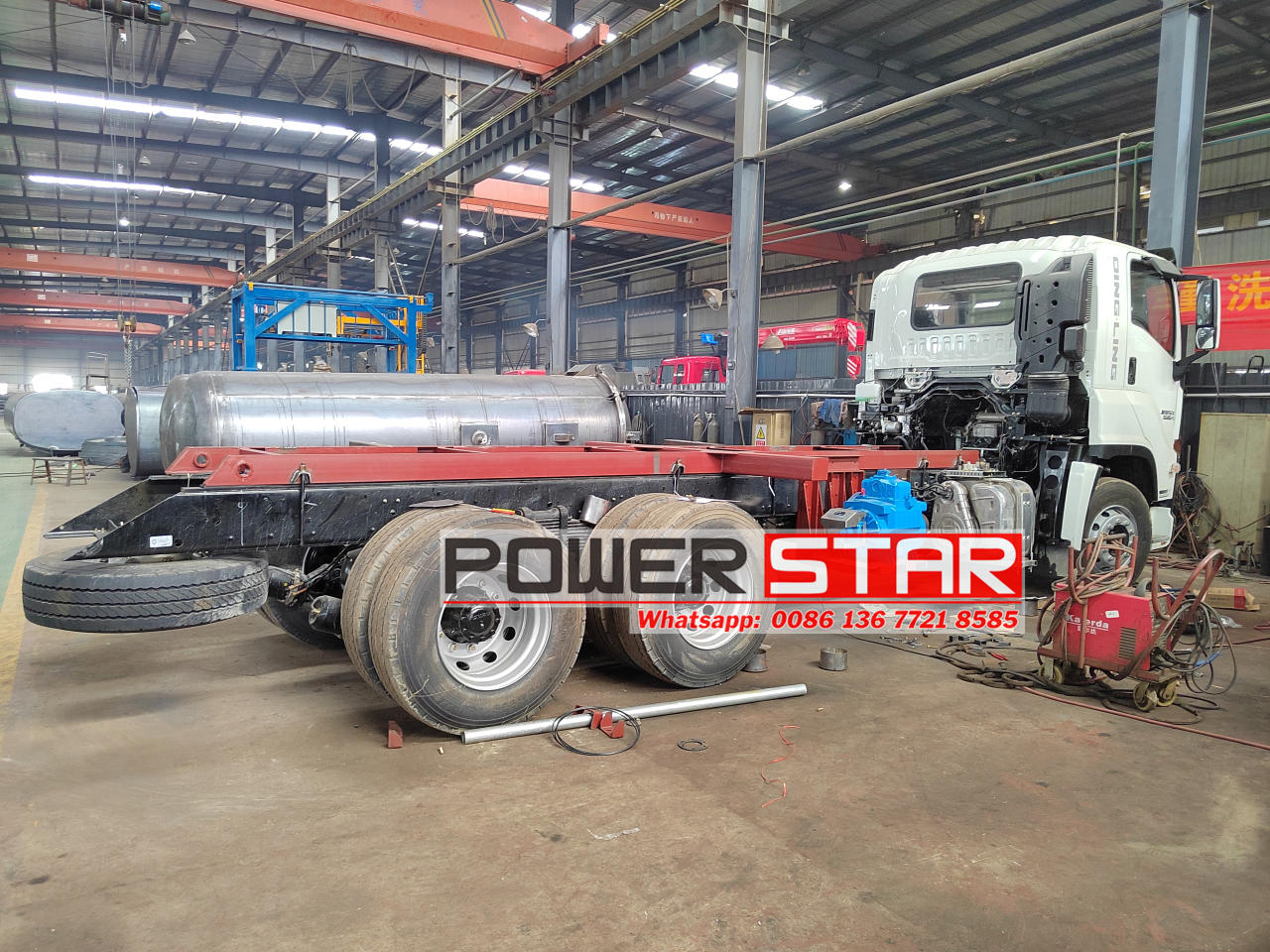Isuzu giga Bobtail Vacuum Trucks with MORO PM110W vacuum pump