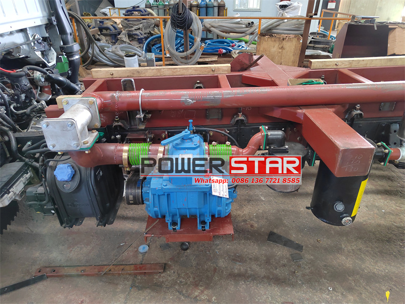  Isuzu sewage tank truck