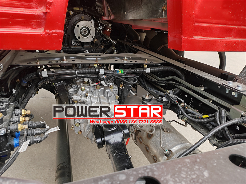 Isuzu KV600 double cab light truck chassis