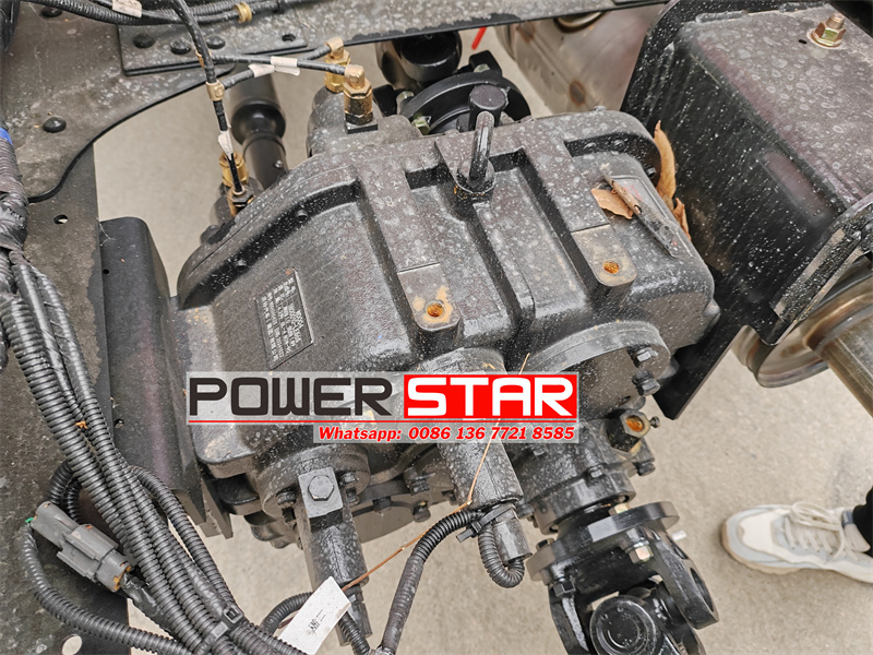 Isuzu ELF KV600 police fire tender chassis