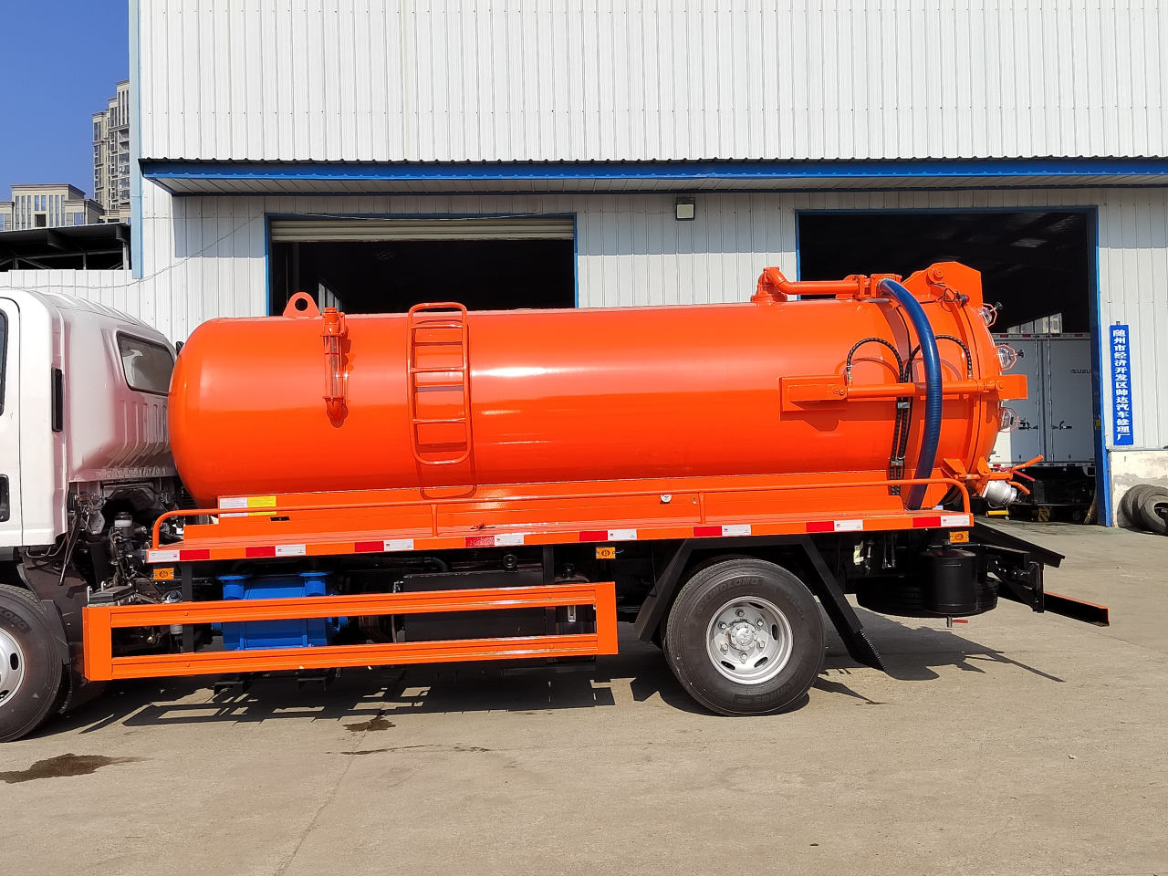 Isuzu brand Industrial Vacuum Loaders