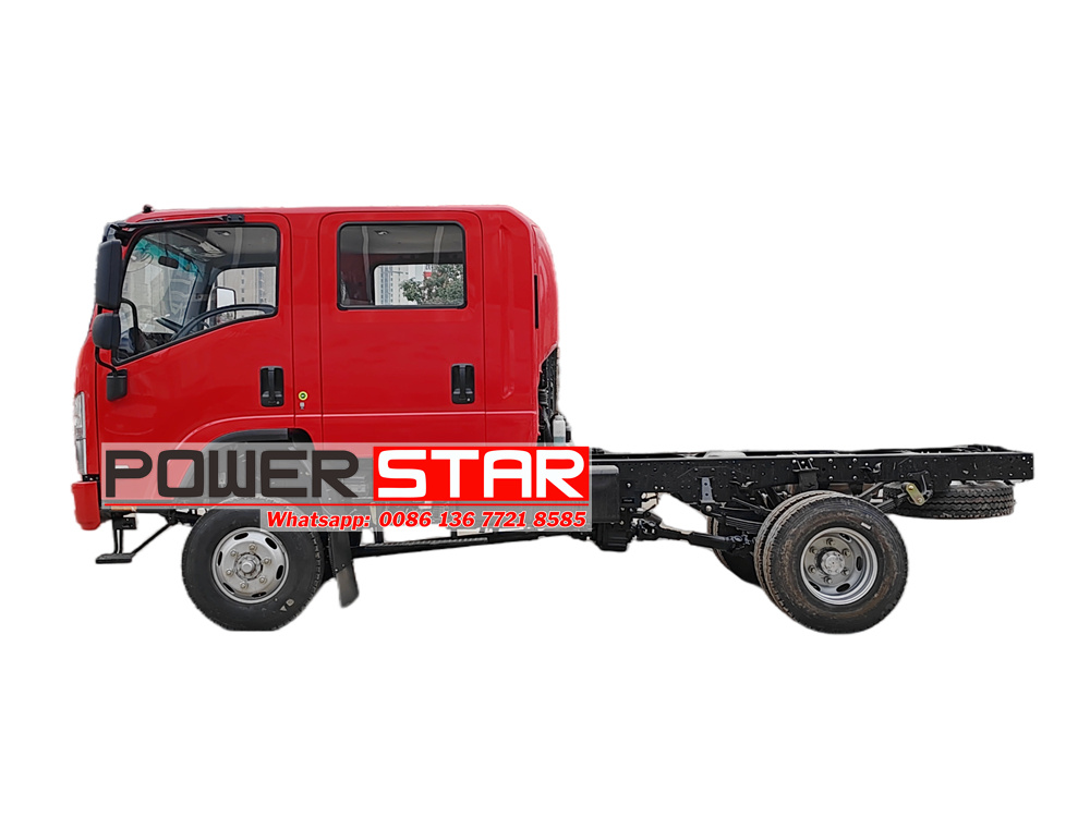 Isuzu 4x4 off road double cabin fire truck