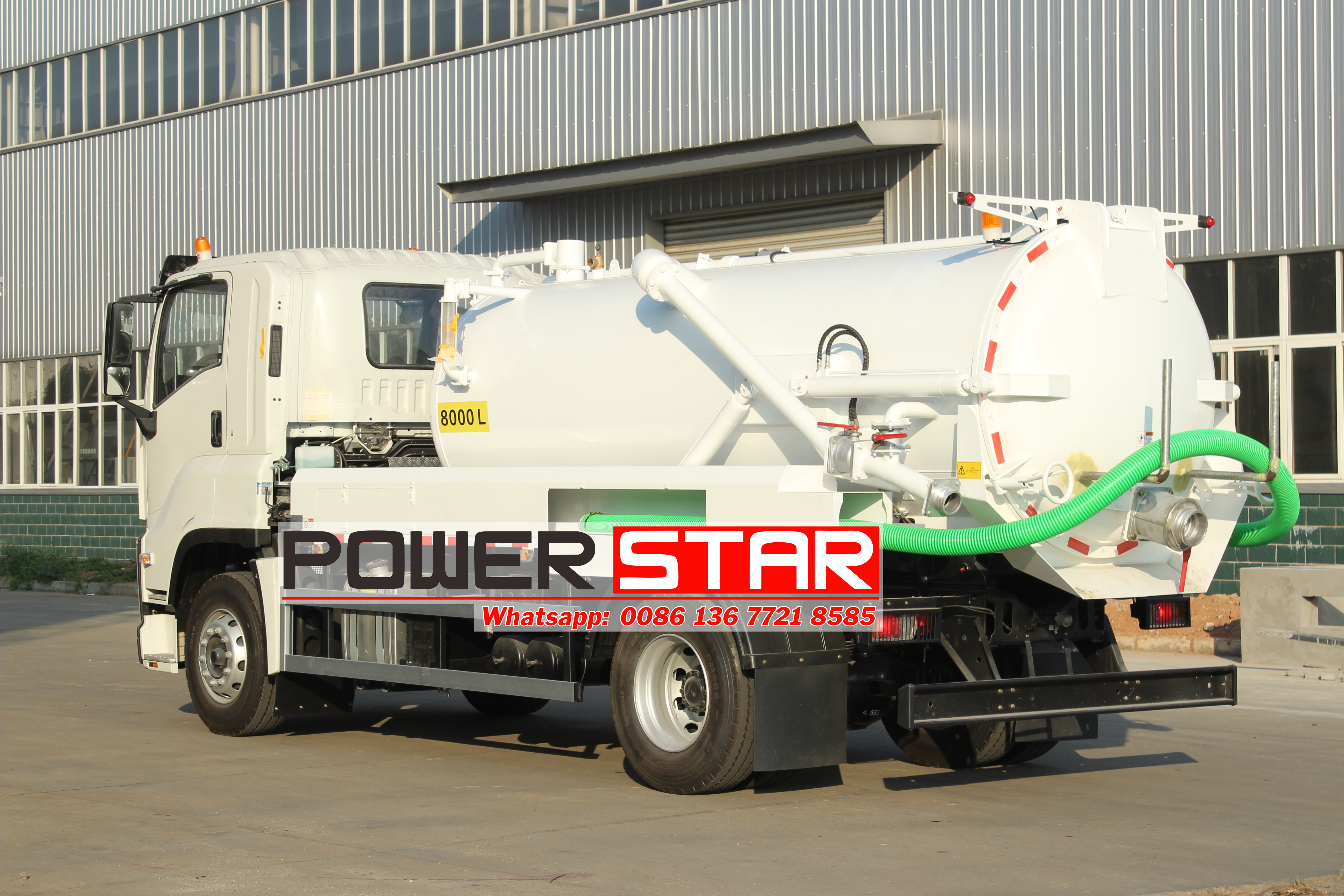 Isuzu vacuum pump tanker truck