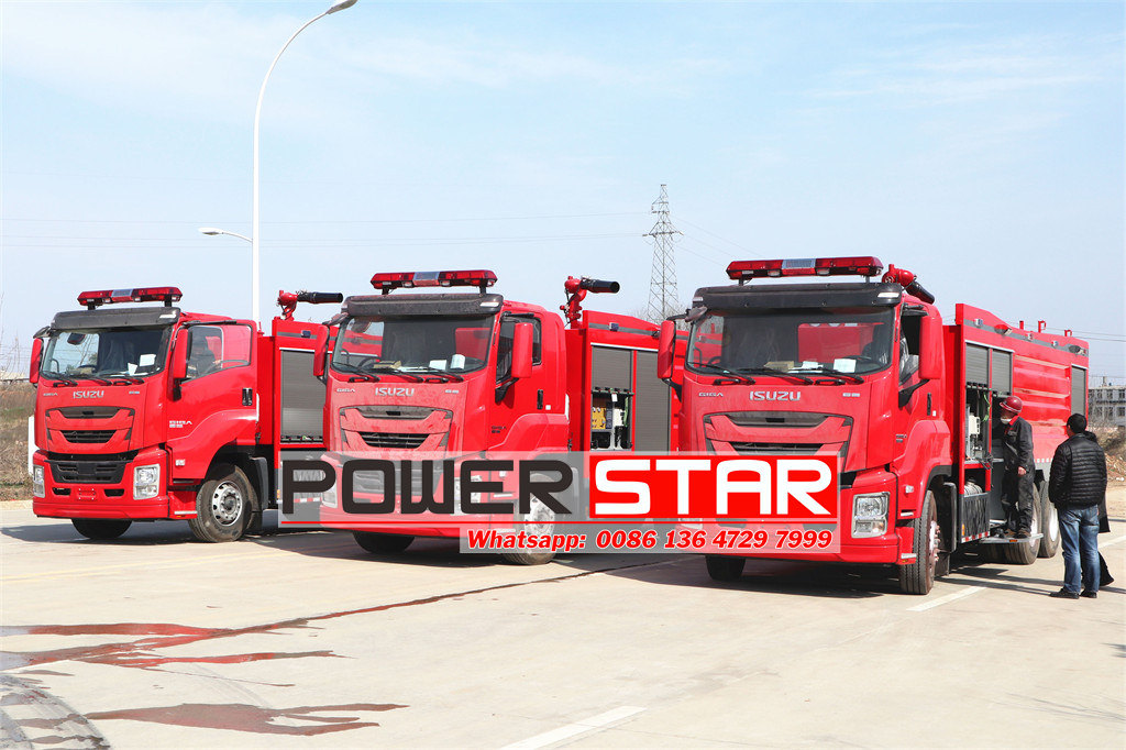 Isuzu GIGA fire engine