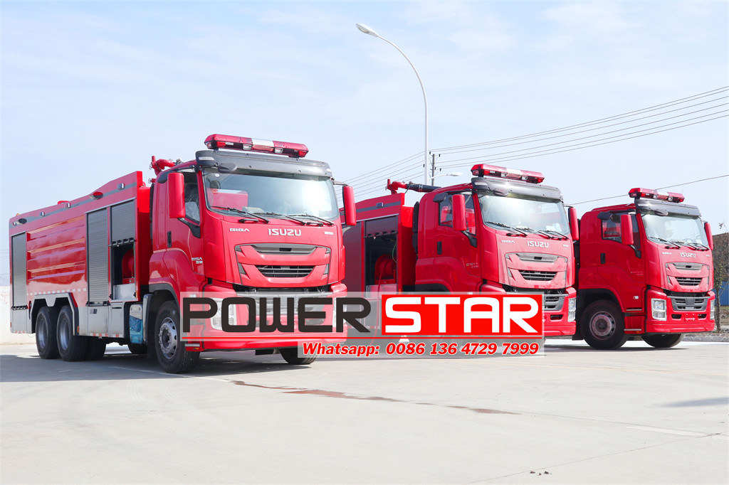 Isuzu GIGA water foam fire truck