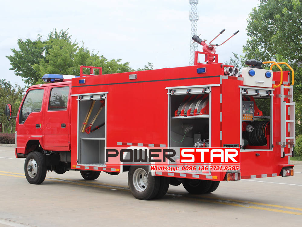 Isuzu fire fighting truck