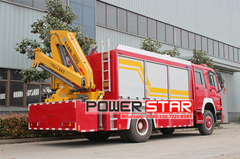Isuzu emergency rescue fire truck