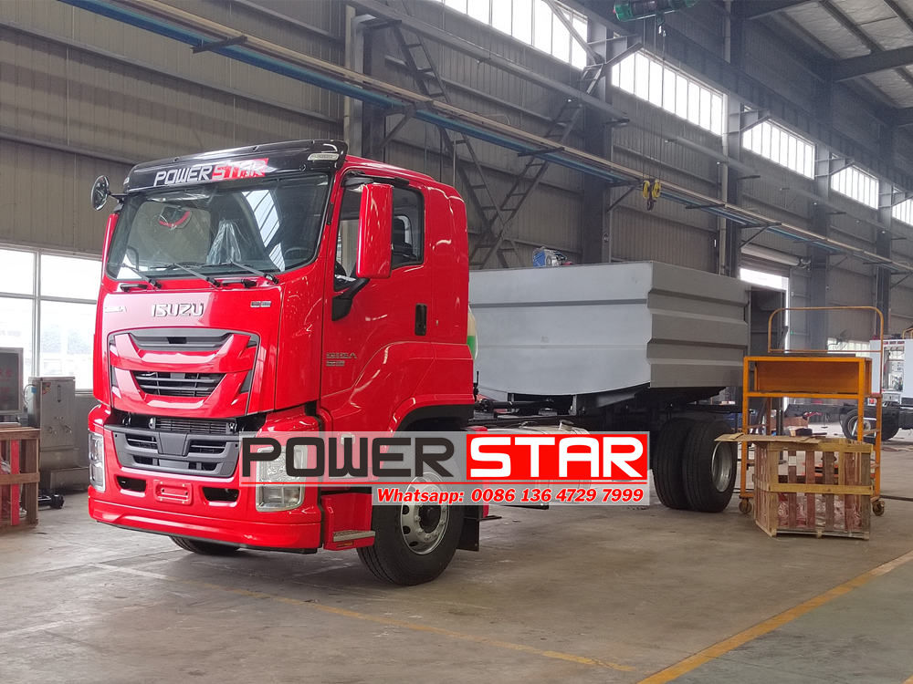 Isuzu fire engine