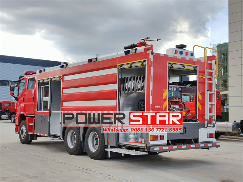 Isuzu GIGA water foam fire fighting truck