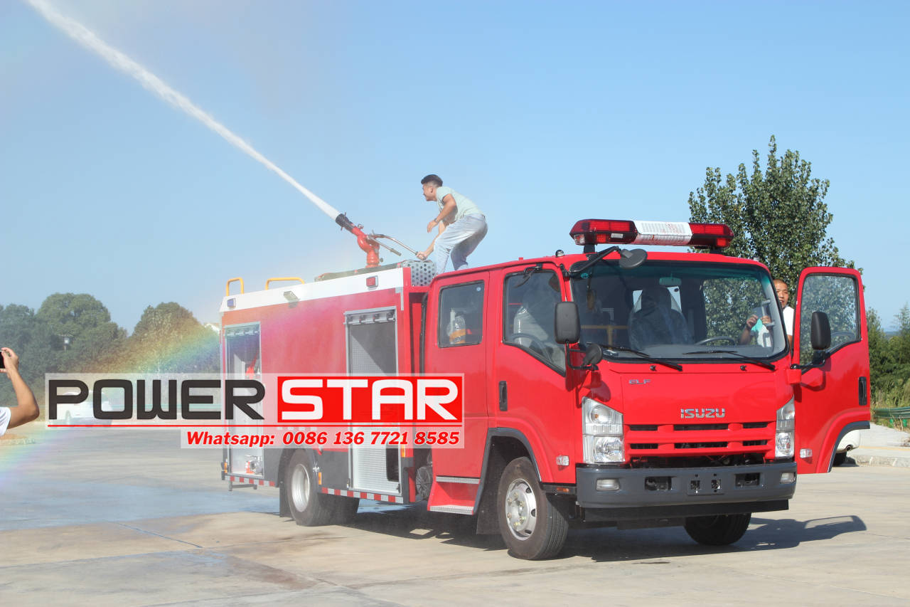 Performance test of the new Isuzu water tank fire truck