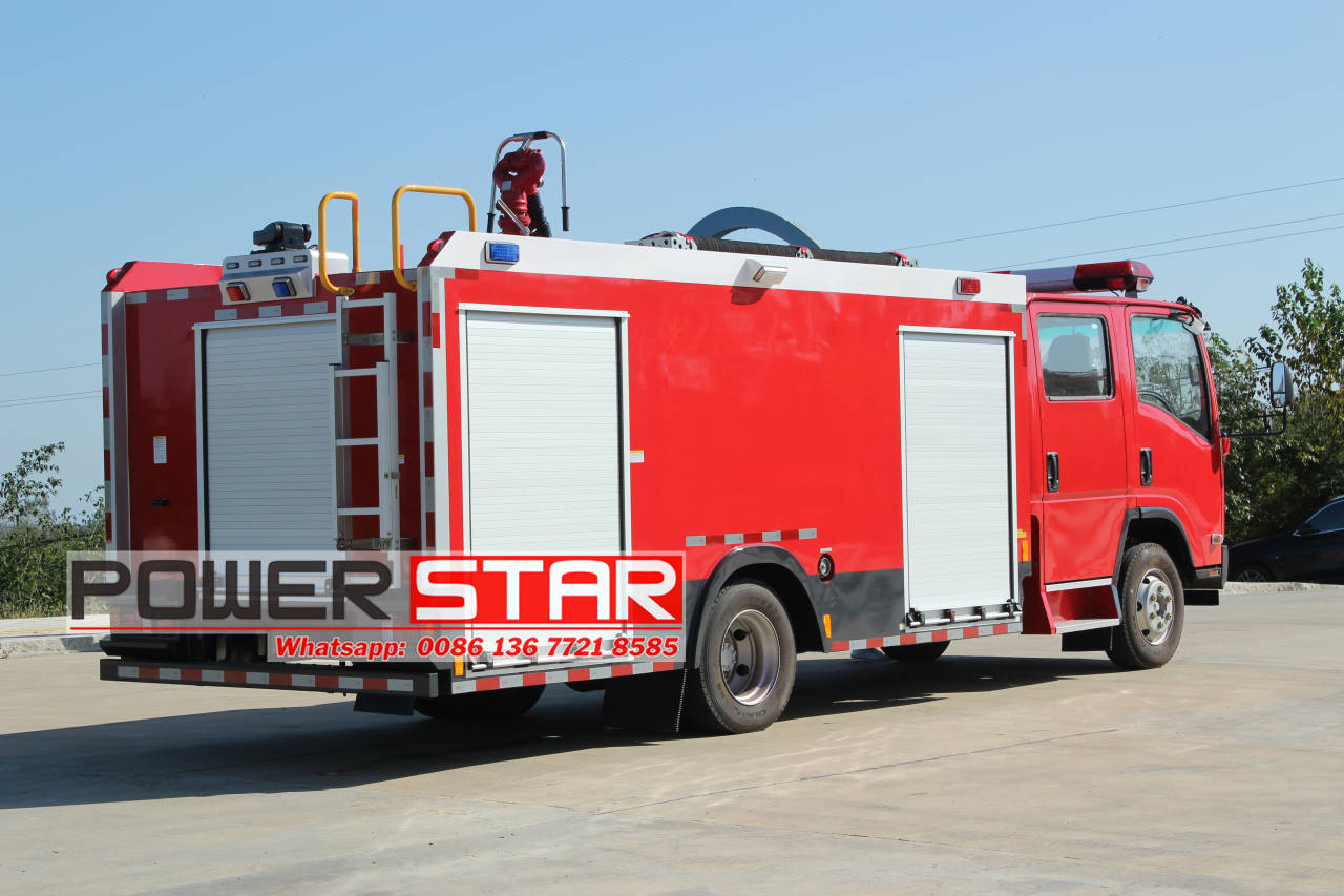 Performance test of the new Isuzu water tank fire truck
