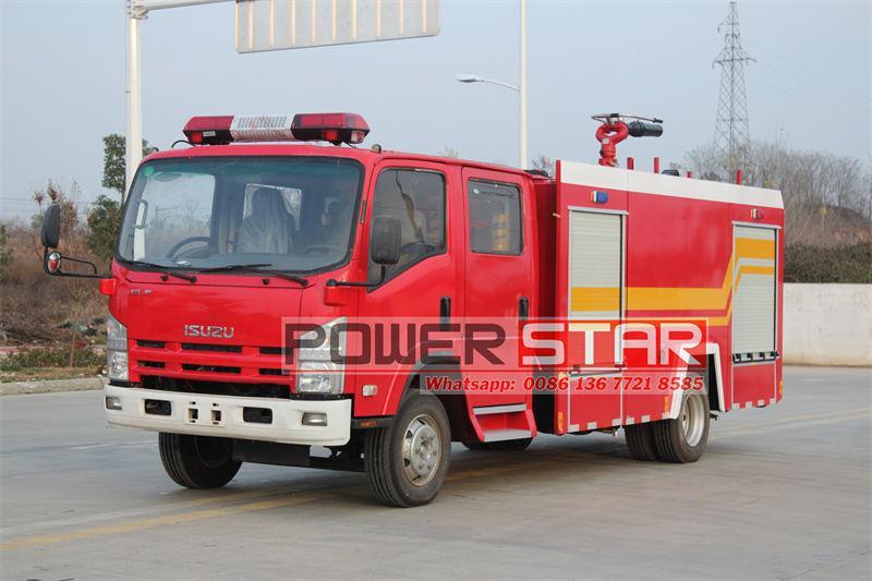 isuzu 700P fire fighting truck