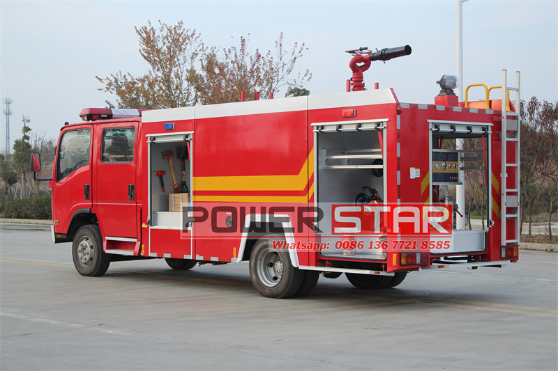isuzu 700P fire fighting truck