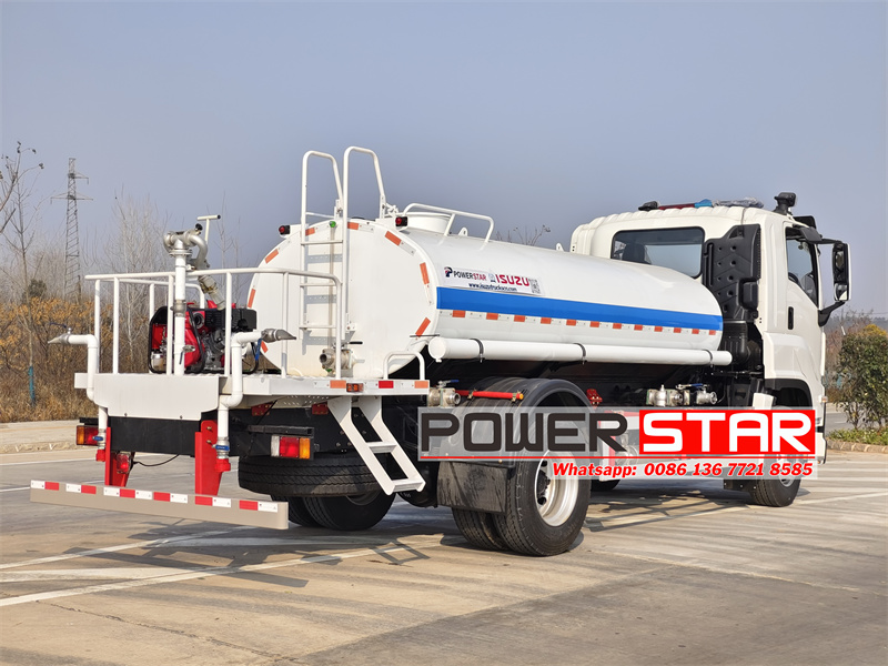 Isuzu FTR GIGA 10000 liters water spray truck