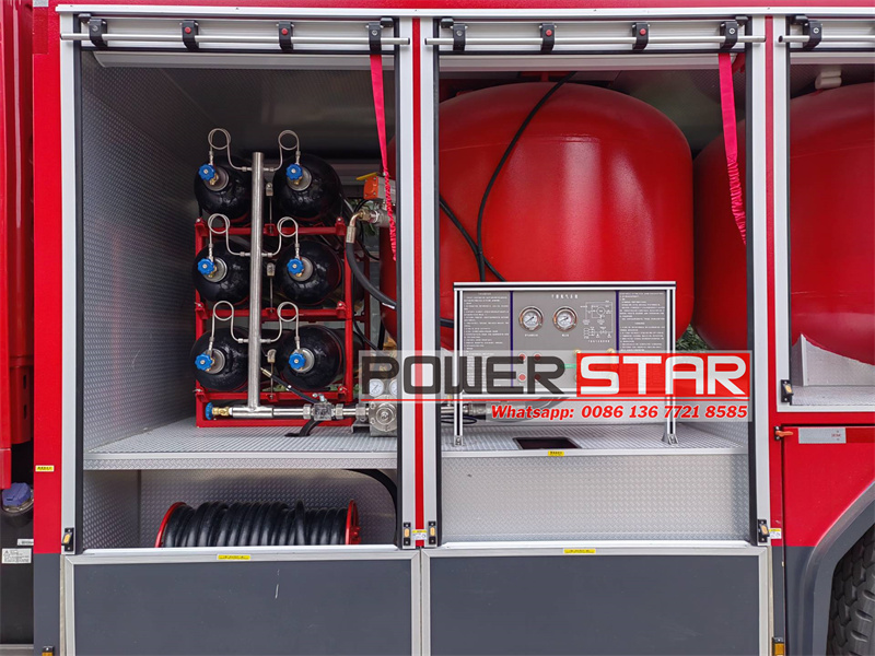ISUZU FTR dry powder fire truck