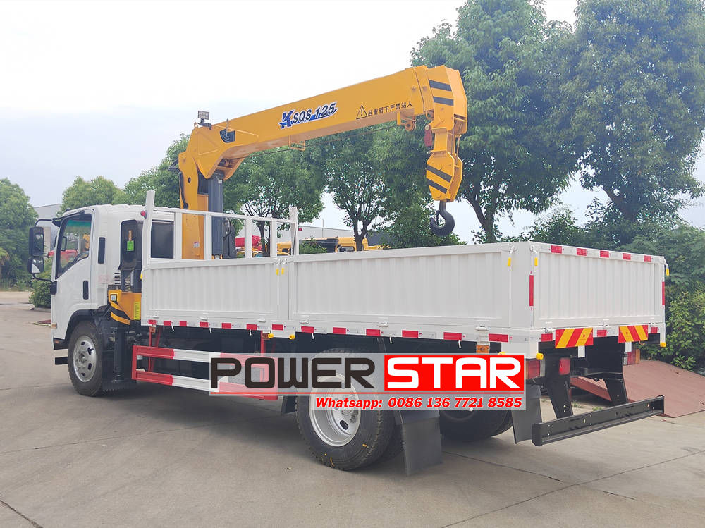 Isuzu truck mounted crane