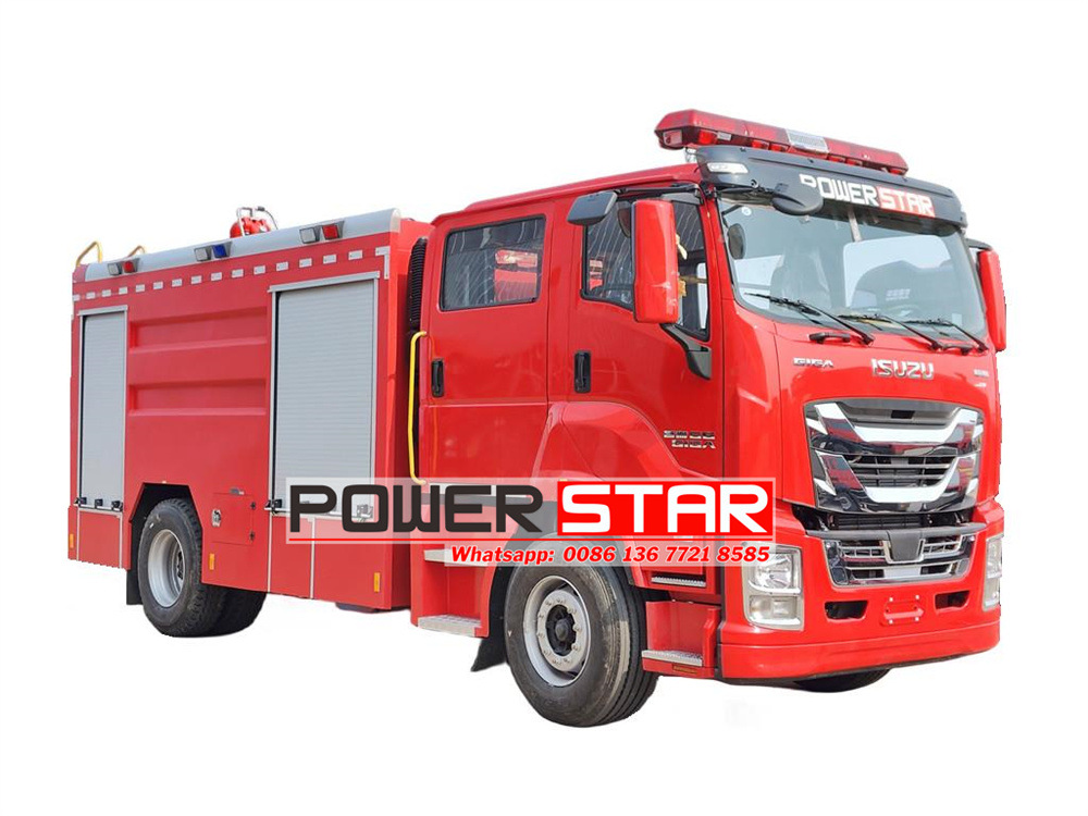 Isuzu GIGA foam  water fire truck