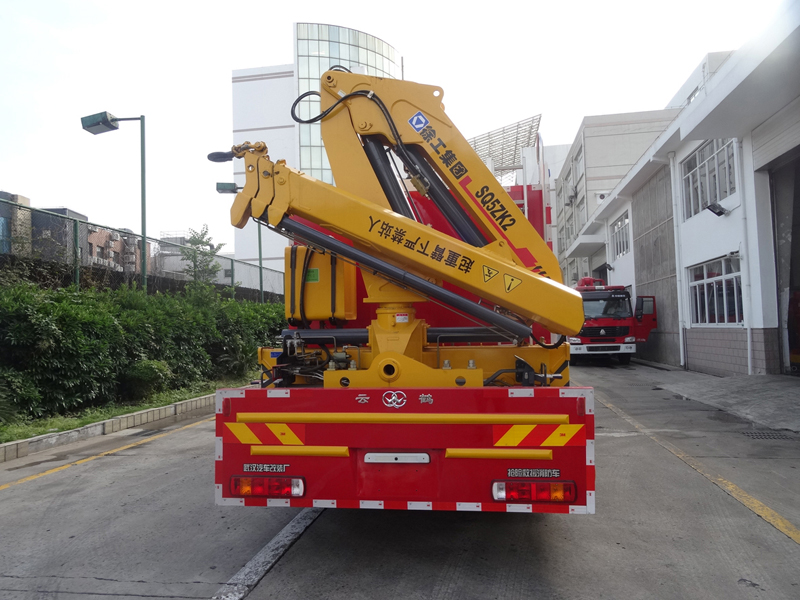 Isuzu FVR Crane equipped Heavy Resce Fire Truck Delivery test