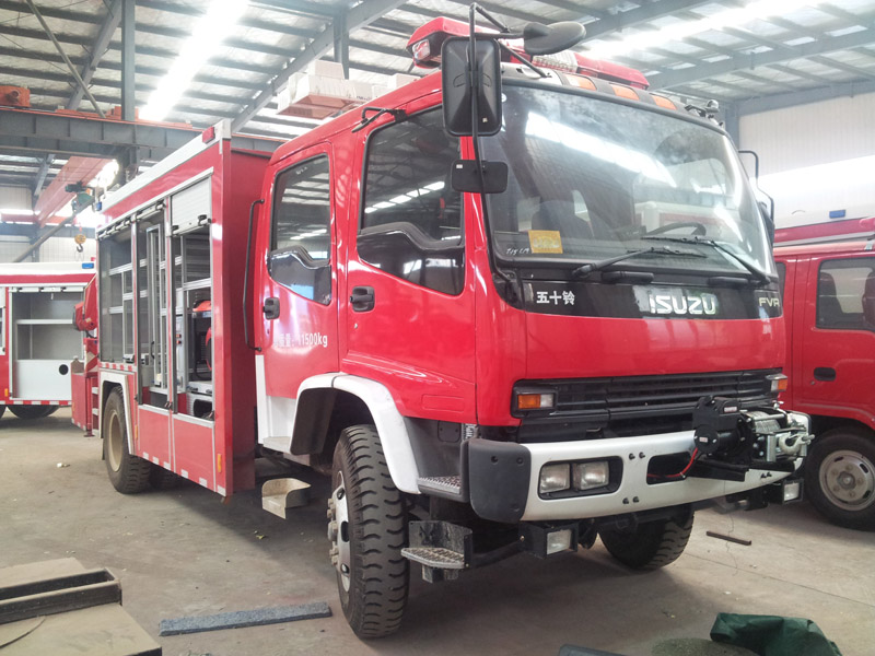 Isuzu FVR Crane equipped Heavy Resce Fire Truck Delivery test