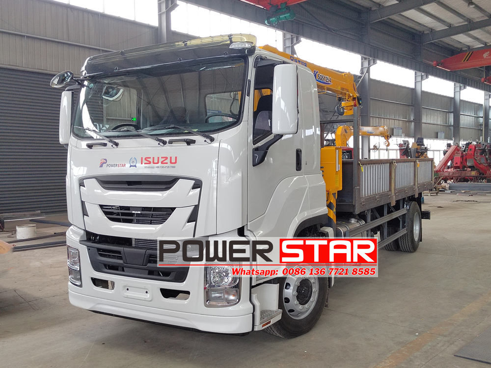 Isuzu hydraulic crane truck