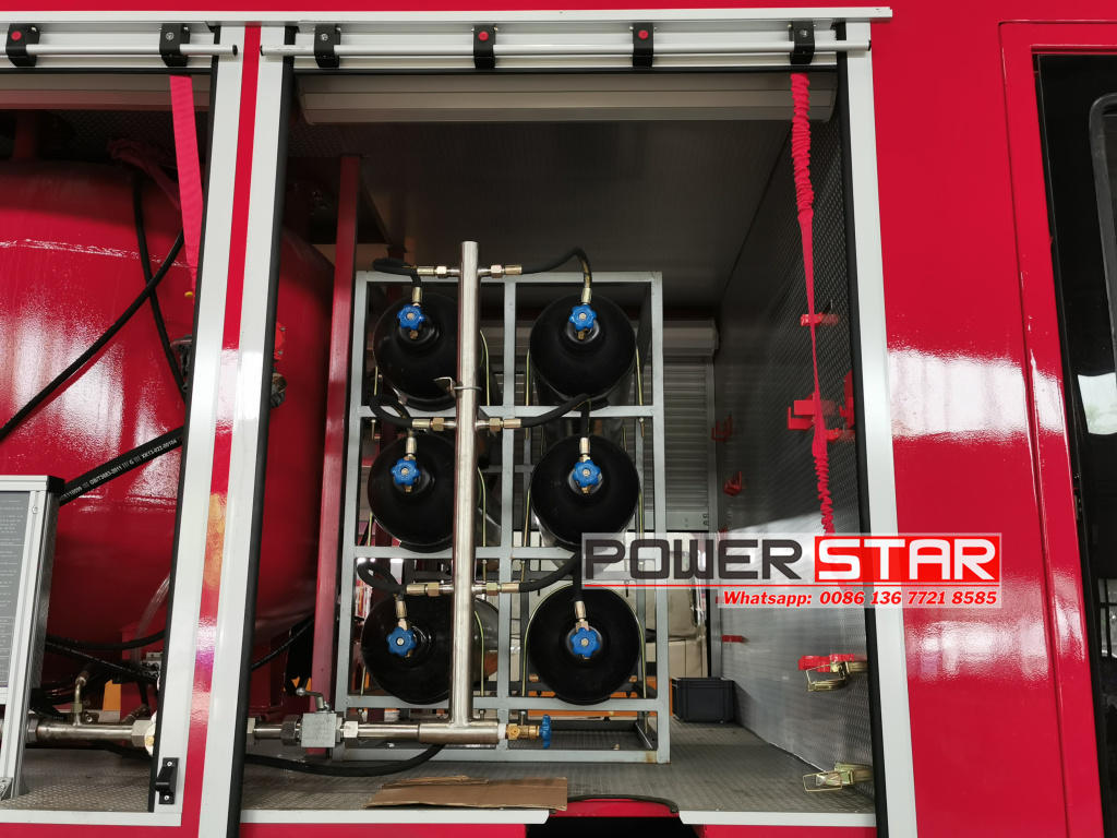 Isuzu Giga dry powder fire vehicle compressed air foam system introduction