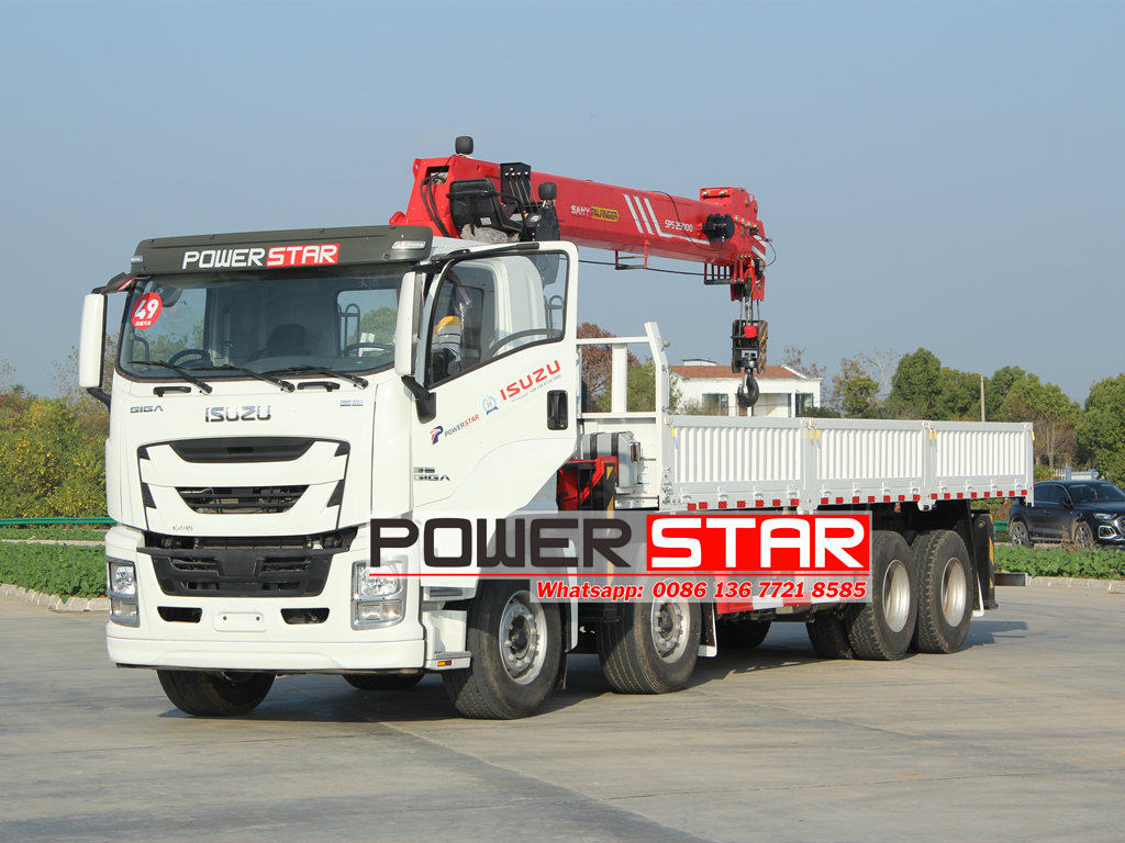 ISUZU boom crane truck Palfinger