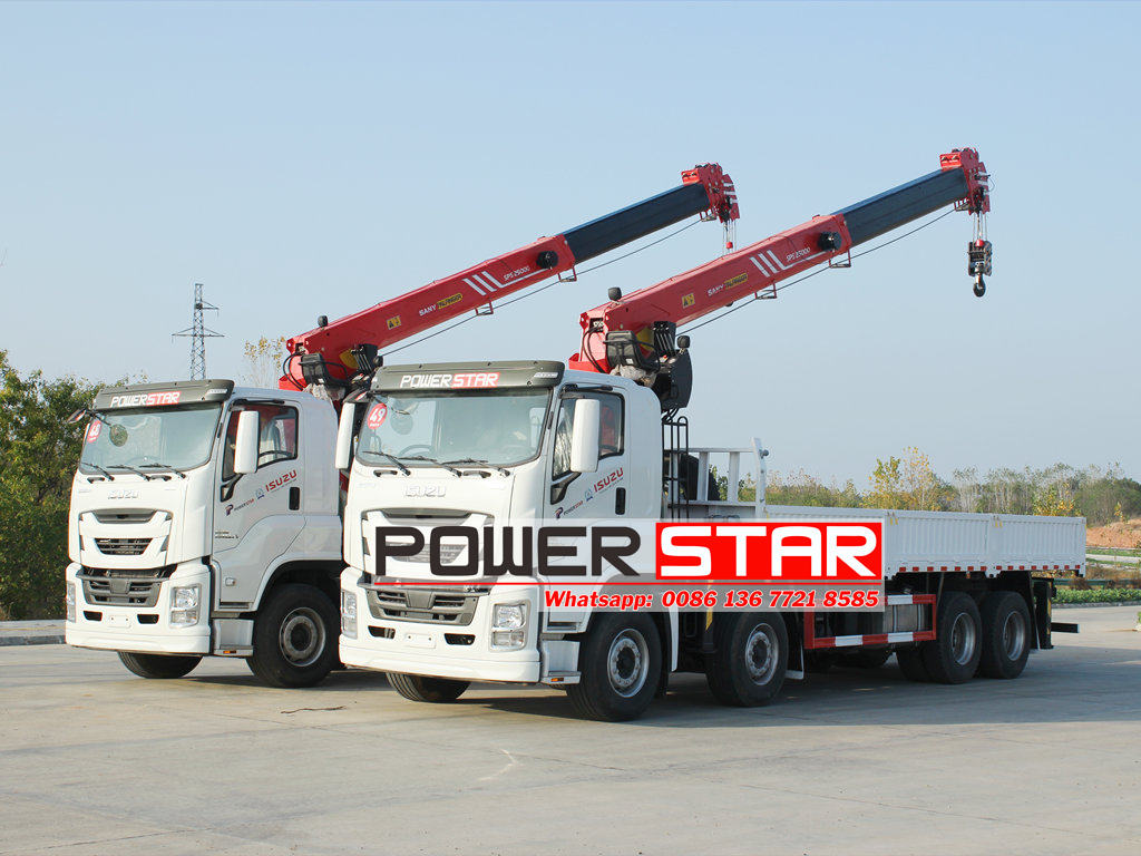 ISUZU boom crane truck Palfinger