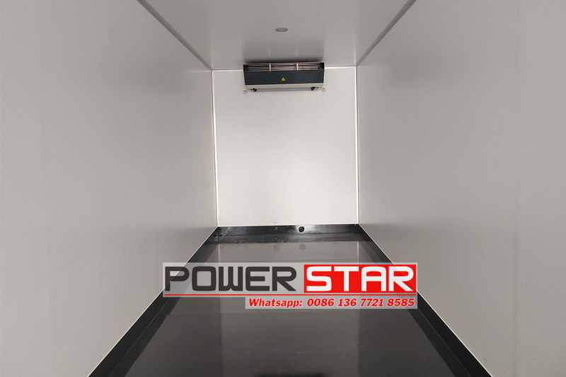 Isuzu refrigerator vehicle