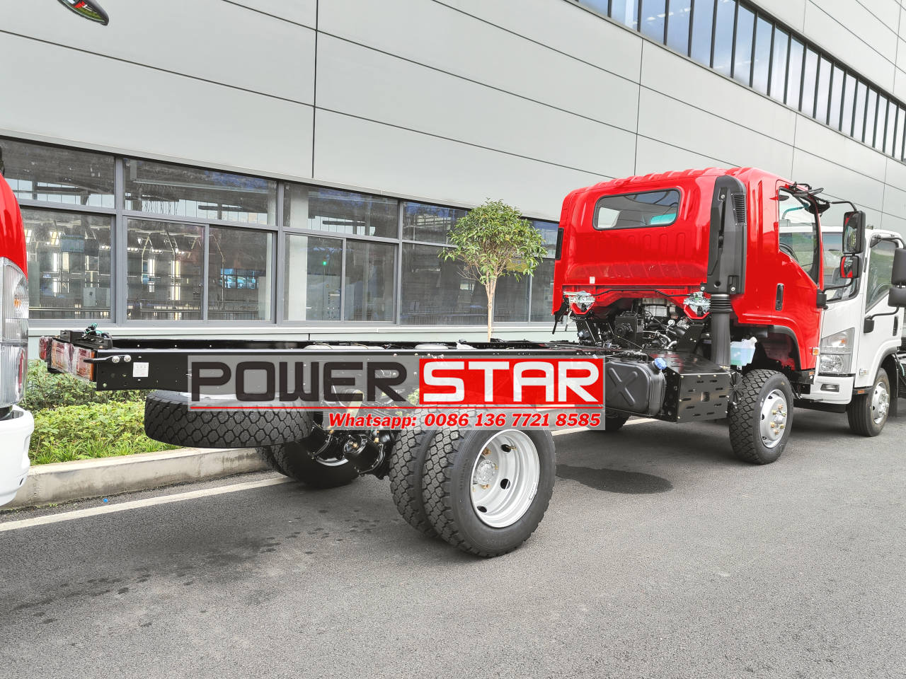 New Isuzu NPR 4X4 All drive cab chassis with off road terrain tires for Fire truck 