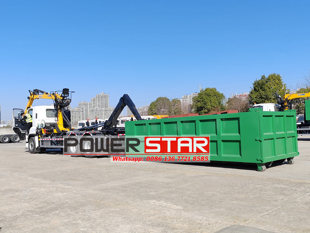 ISUZU GIGA folding arm truck with hook lift 