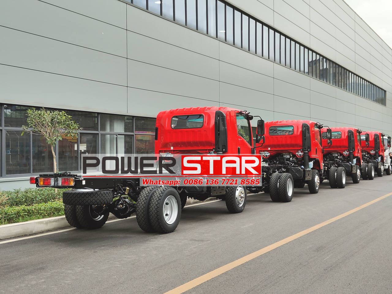 New Isuzu NPR 4X4 All drive cab chassis with off road terrain tires for Fire truck 