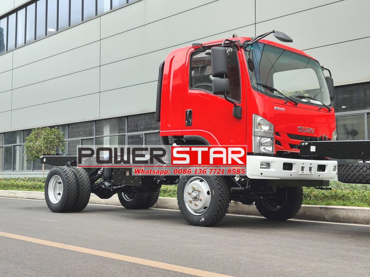 New Isuzu NPR 4X4 All drive cab chassis with off road terrain tires for Fire truck 