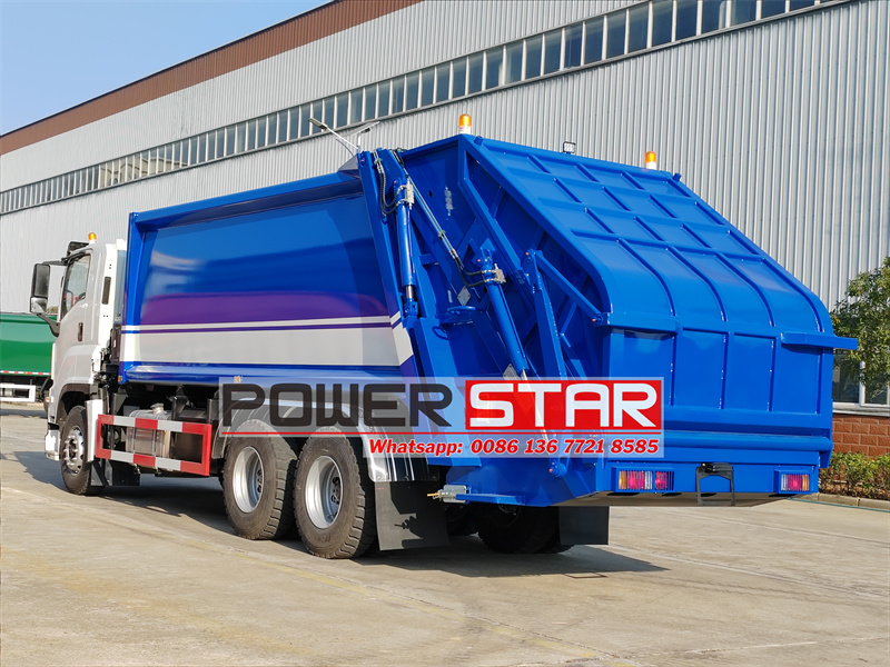 2025 years solid waste compactor truck made by Isuzu