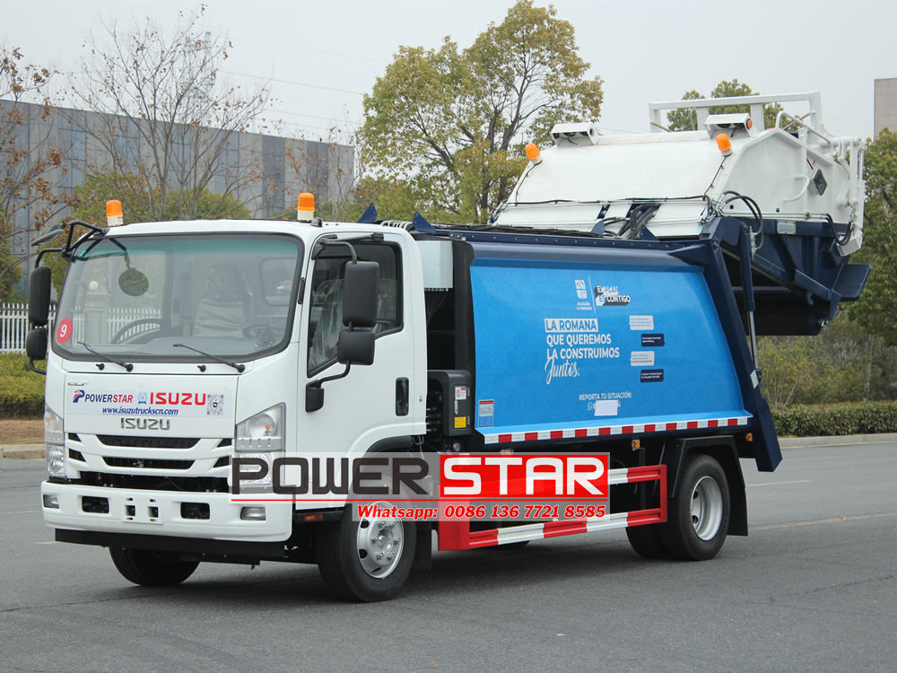 Isuzu rear end loading garbage truck