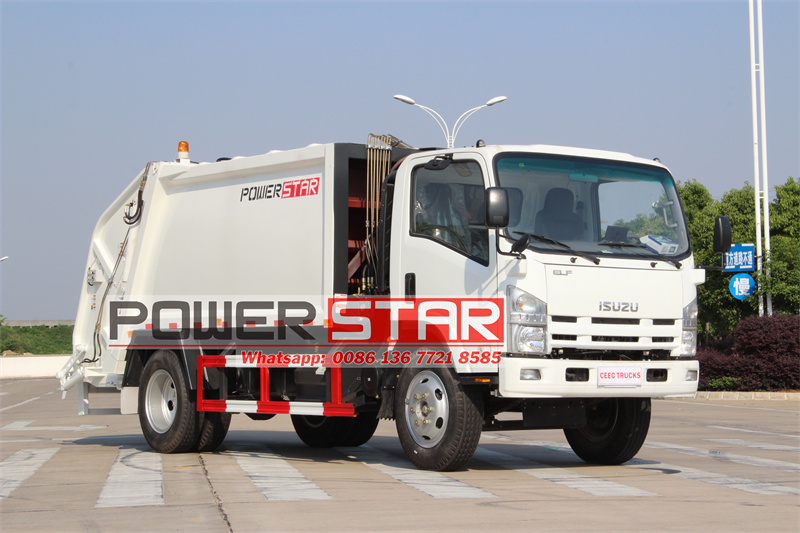 Isuzu truck mounted garbage compactor